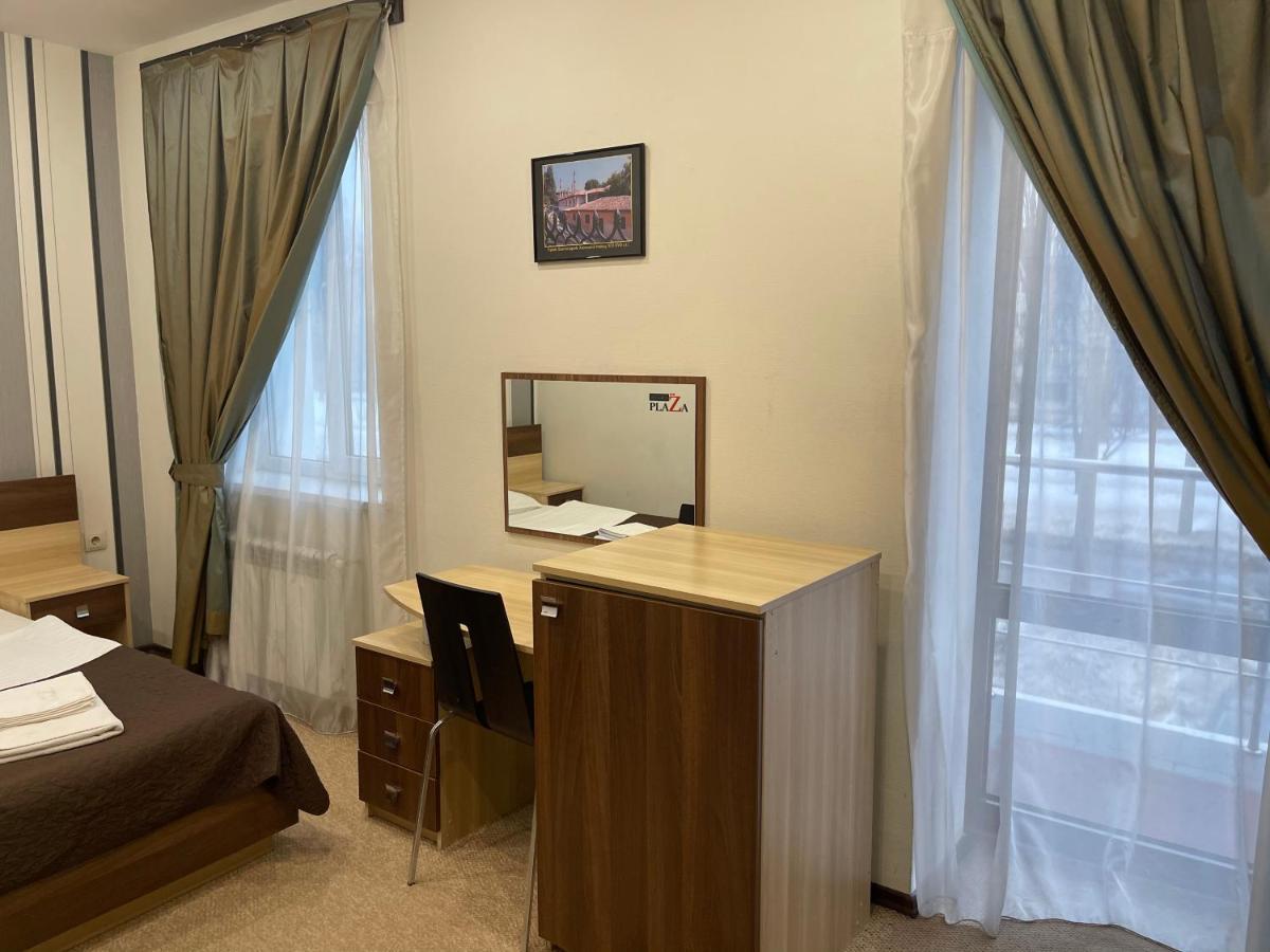 Nyvky Plaza Hotel Kiev Eksteriør billede
