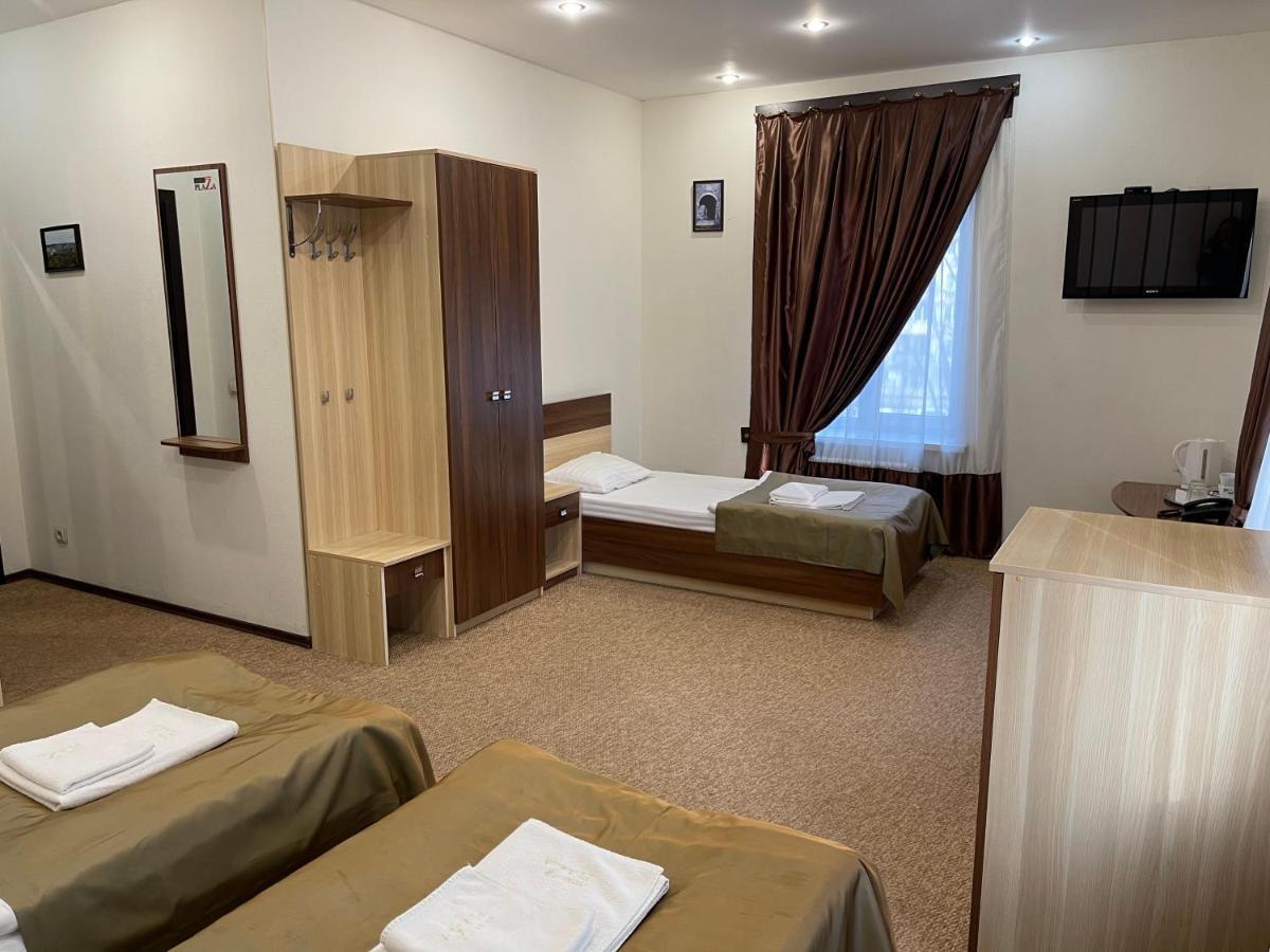 Nyvky Plaza Hotel Kiev Eksteriør billede