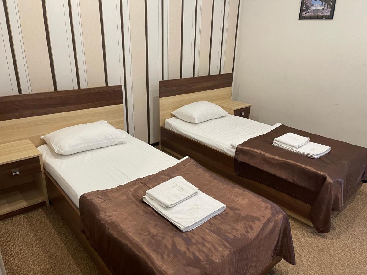 Nyvky Plaza Hotel Kiev Eksteriør billede